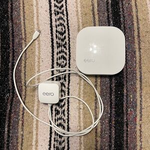 Eero White Wi-Fi Hub